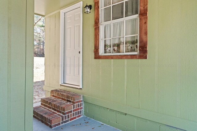view of exterior entry