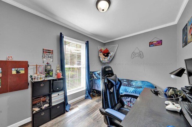 805 3rd Ave, Jasper, AL 35501 - home office with ornamental molding and wood finished floors