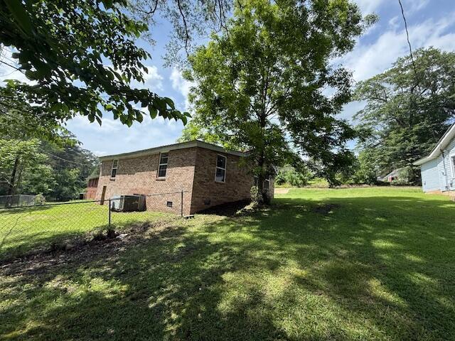 411 NW 3rd St, Fayette, AL 35555 - photo 3