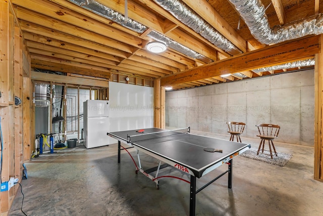 136 Grand Magnolia, Jasper, AL 35504 - playroom featuring concrete floors