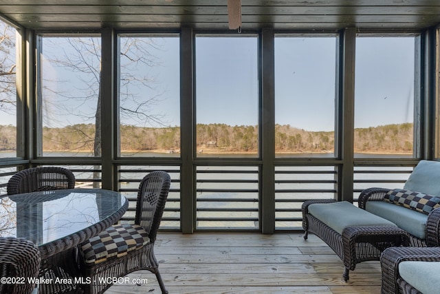 view of sunroom / solarium