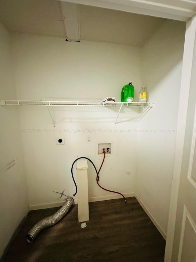 washroom featuring laundry area, baseboards, dark wood-style floors, and washer hookup