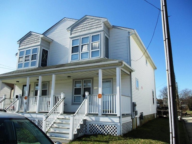 view of front facade featuring a porch