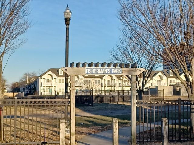 view of front facade