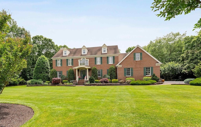 colonial house with a front yard