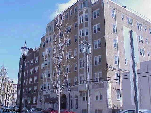 view of building exterior