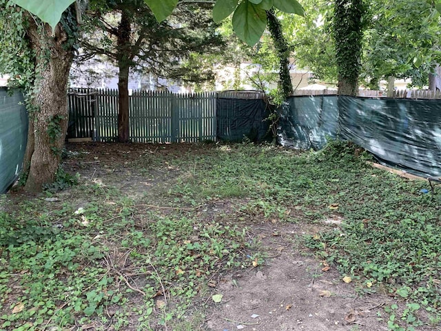13 Vola Ln, Pleasantville, NJ 08232 - view of yard featuring fence