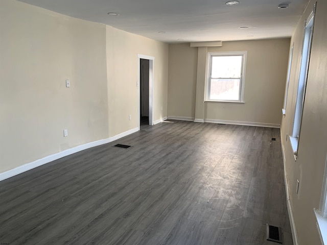 13 Vola Ln, Pleasantville, NJ 08232 - spare room featuring visible vents, recessed lighting, dark wood finished floors, and baseboards