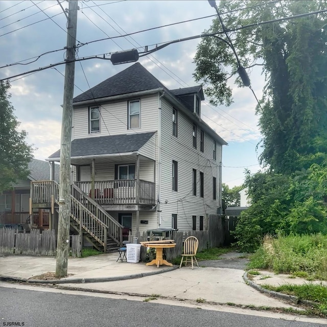 view of front of home