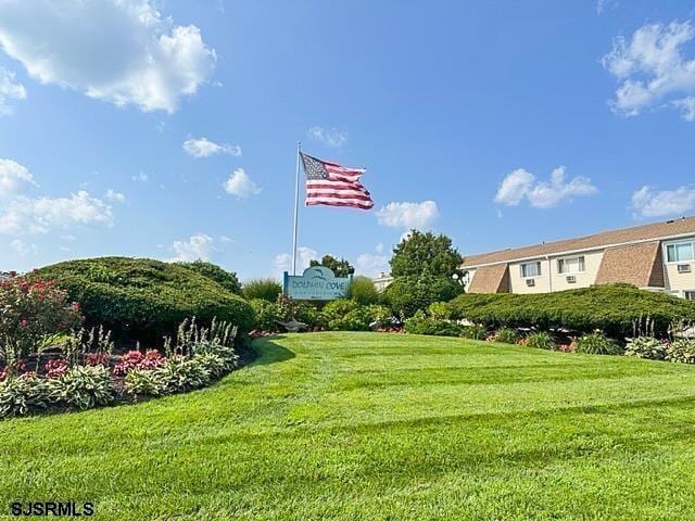 exterior space featuring a lawn