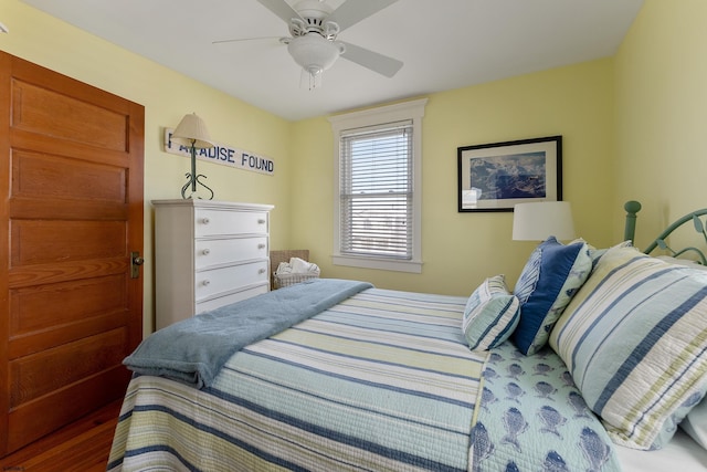 bedroom featuring ceiling fan