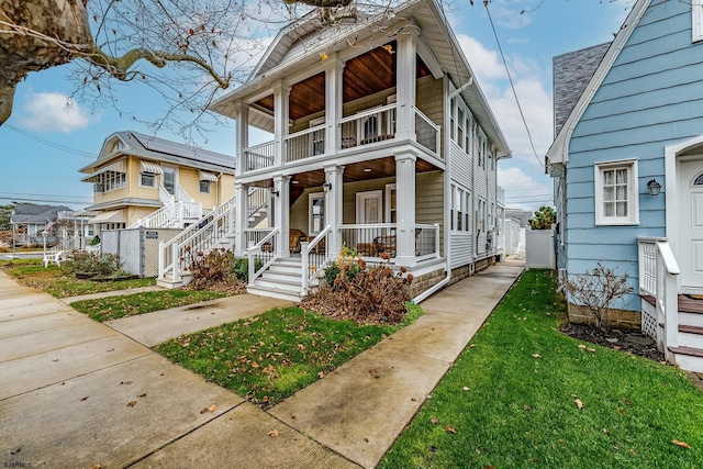 view of front facade with covered porch