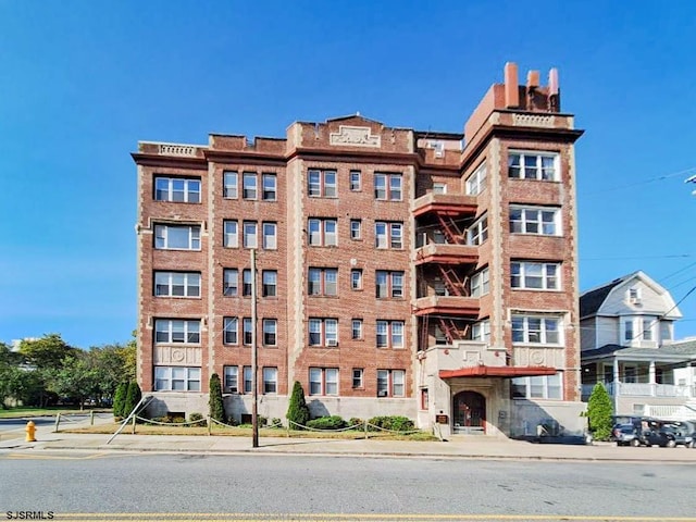 view of building exterior