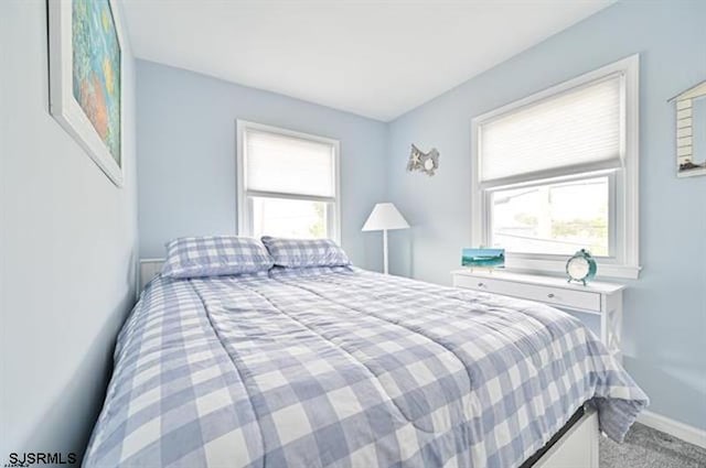 bedroom with carpet flooring