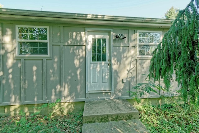 view of property entrance