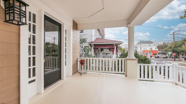 view of patio / terrace featuring covered porch