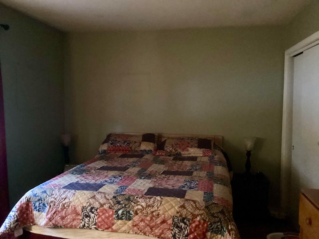 bedroom featuring a closet