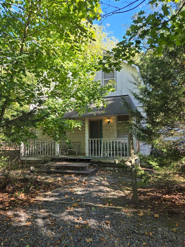 view of front of home featuring covered porch