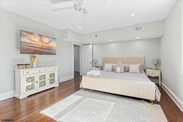 107 S Austin Ave, Ventnor, NJ 08406 - bedroom featuring wood finished floors, baseboards, ceiling fan, and recessed lighting