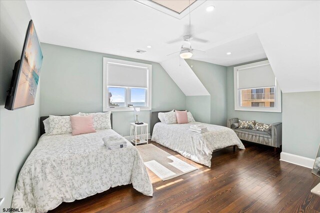 107 S Austin Ave, Ventnor, NJ 08406 - bedroom with wood finished floors, vaulted ceiling, ceiling fan, recessed lighting, and baseboards