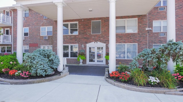 property entrance with a balcony