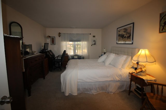 bedroom featuring carpet flooring