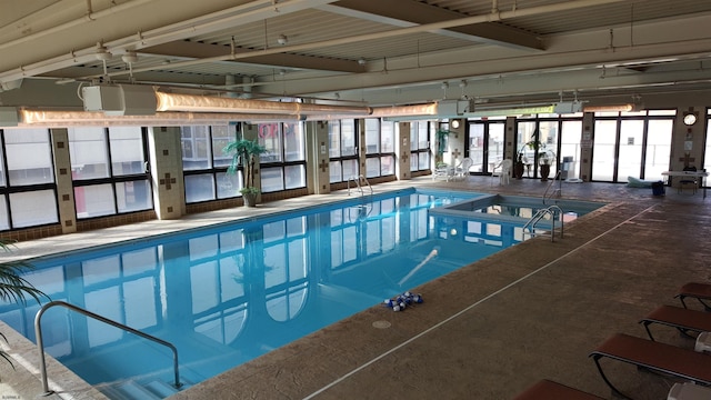 view of swimming pool