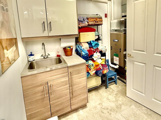 kitchen featuring sink