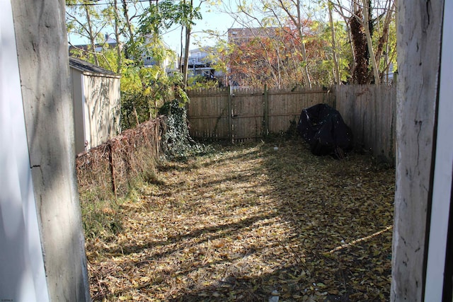 1828 Reverend J J Walters Ave, Atlantic City, NJ 08401 - view of yard featuring fence