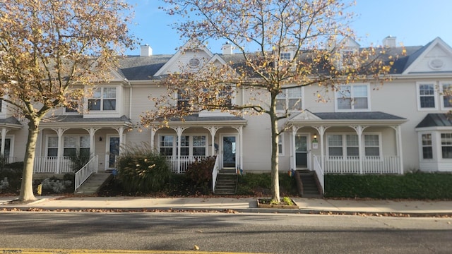 view of front of house with covered porch