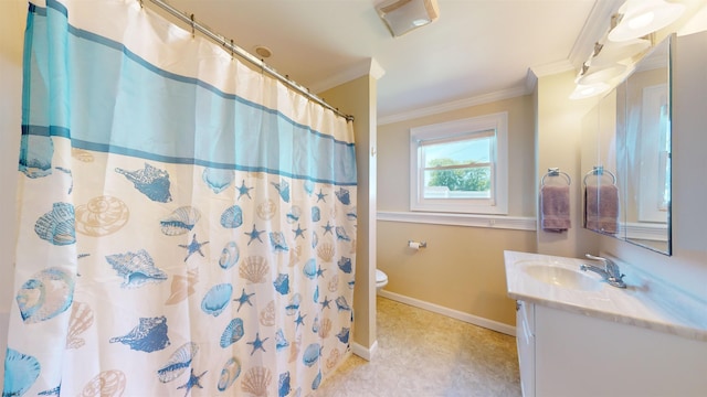 bathroom featuring a shower with curtain, vanity, toilet, and crown molding