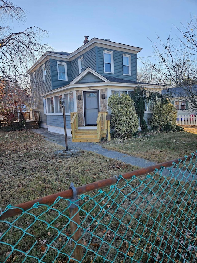 view of front of home