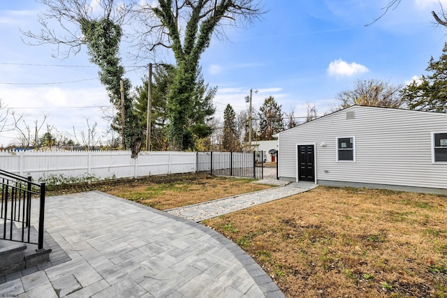 view of yard with a patio area