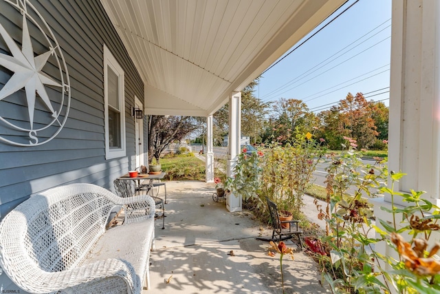 view of patio featuring covered porch