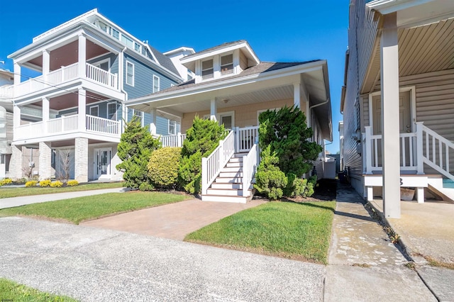 view of front of property featuring a porch