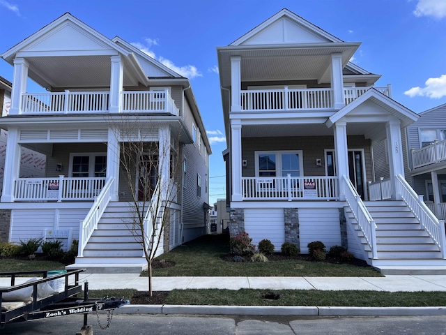 view of front of property featuring covered porch