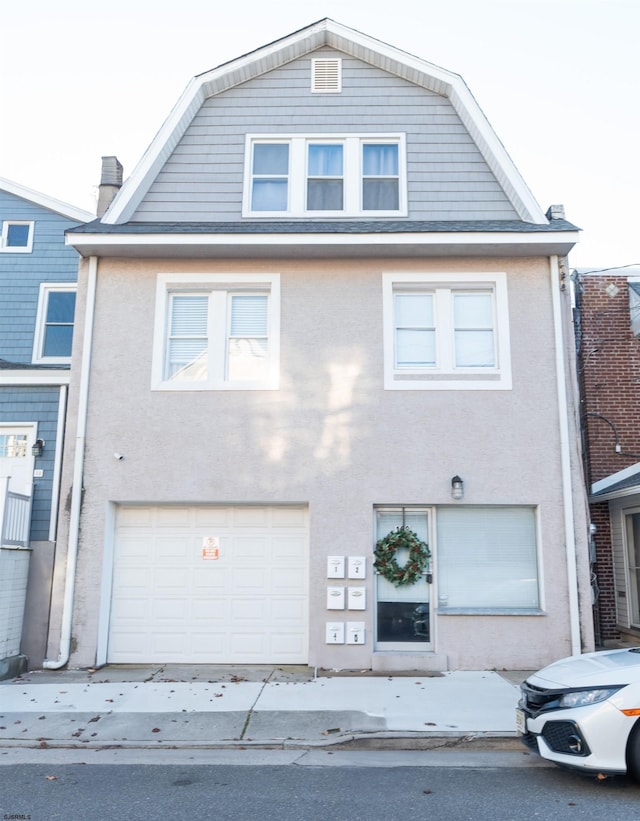 view of front facade with a garage