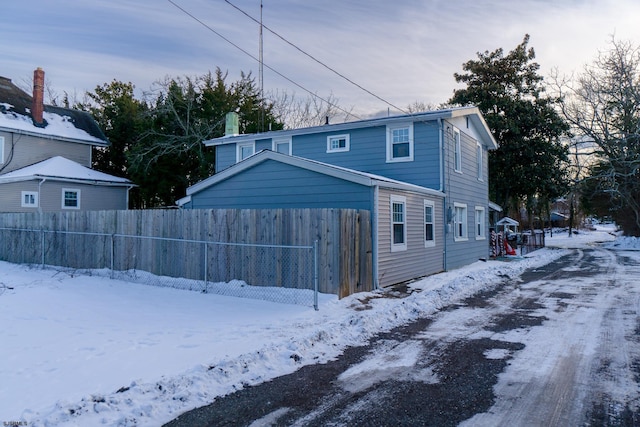 view of front of property