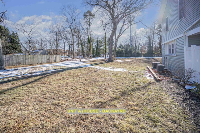 view of yard with cooling unit