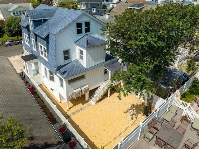 bird's eye view with a residential view