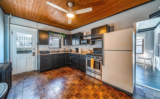 kitchen featuring sink, gas stove, refrigerator, wooden ceiling, and dark parquet floors