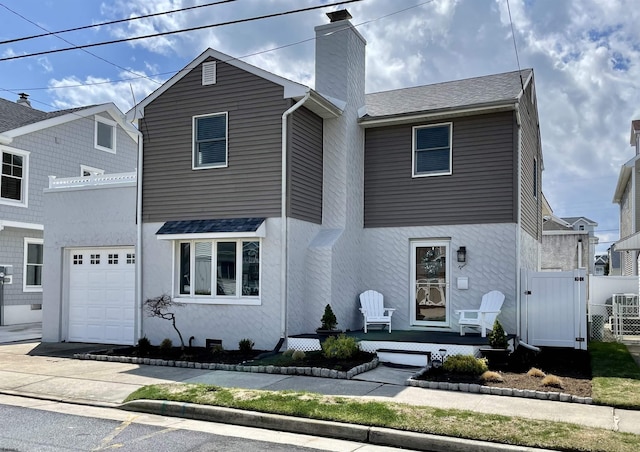 view of front of house featuring a garage