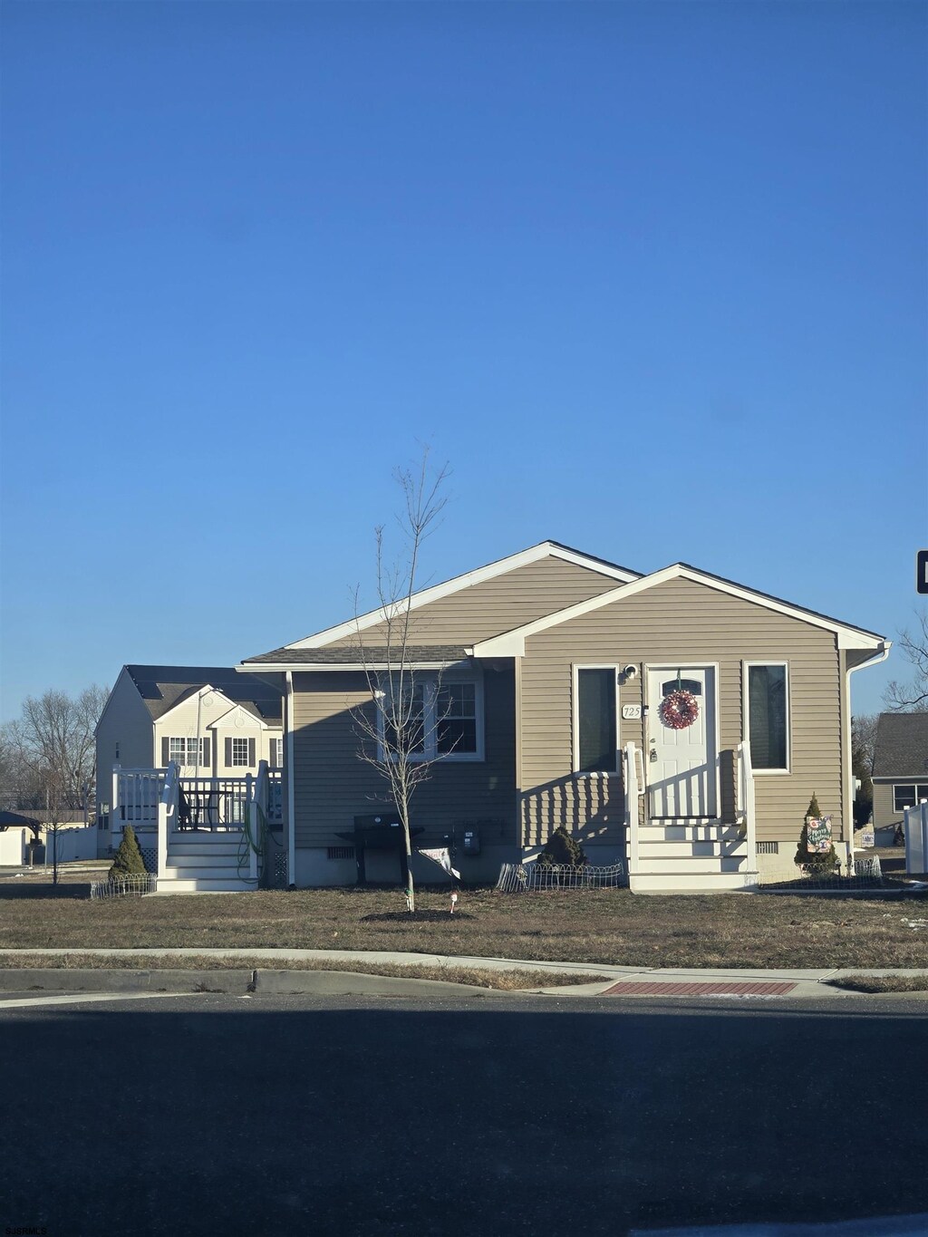 view of front of house