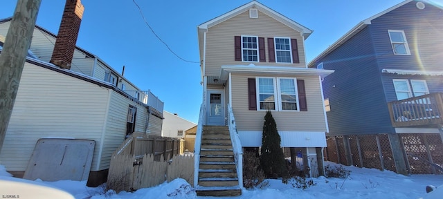 view of front property