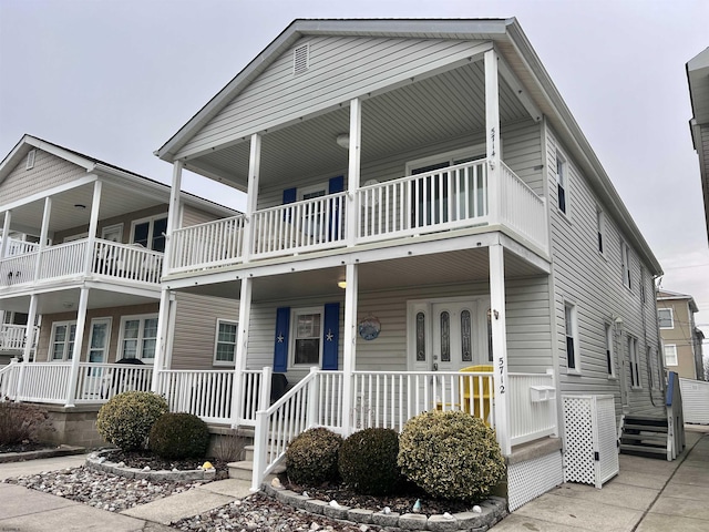 view of front of home featuring a porch