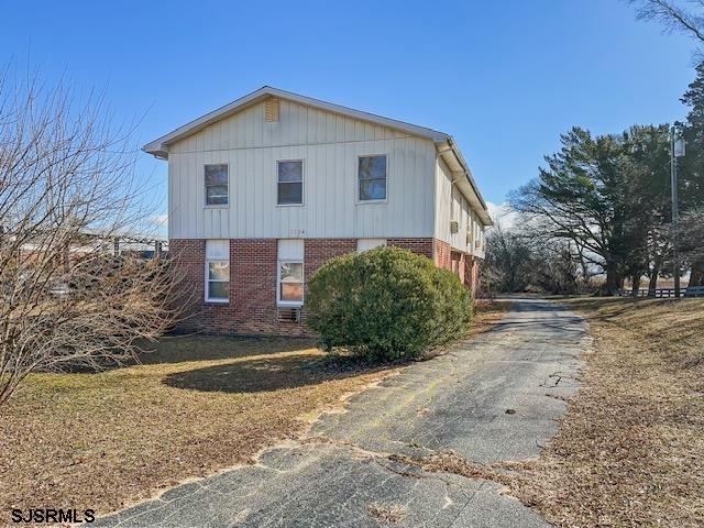 view of side of property