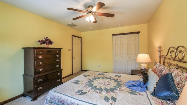 carpeted bedroom featuring ceiling fan