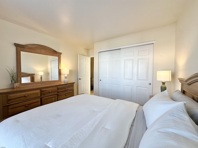 bedroom with a closet