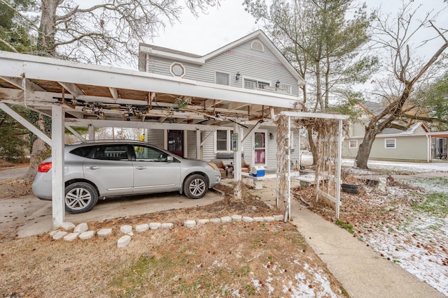 view of front of house