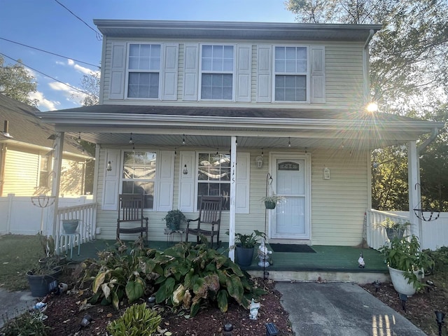 view of front of house featuring a porch